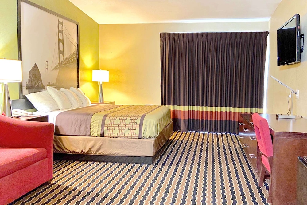 Super 8 by Wyndham Battleboro Rocky Mount - photo 11