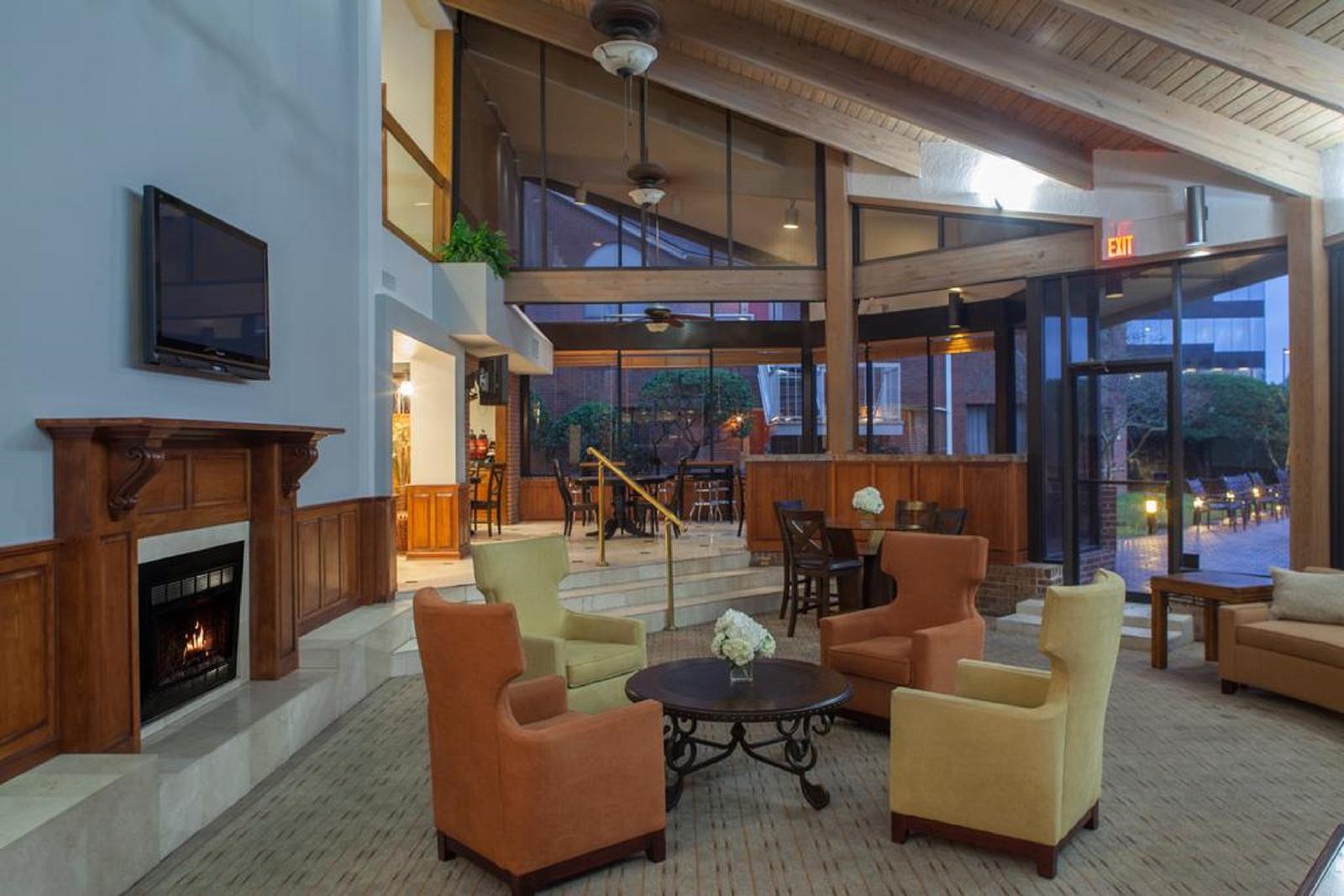 Cloverleaf Suites - photo 14