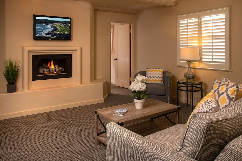 Carmel Country Inn - photo 17