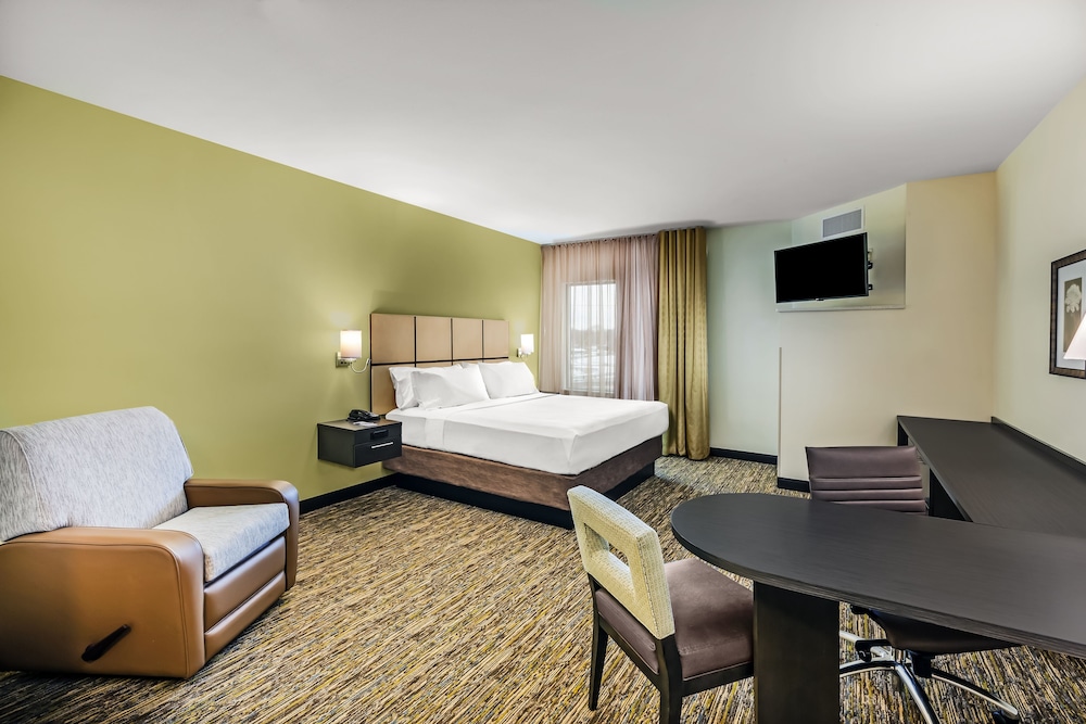 Candlewood Suites Lenexa Overland Park Area - photo 7