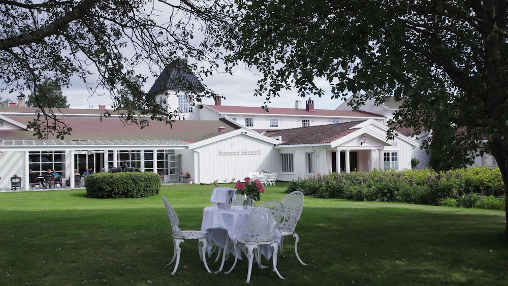 Sanner Hotell in Gjovik, Norway