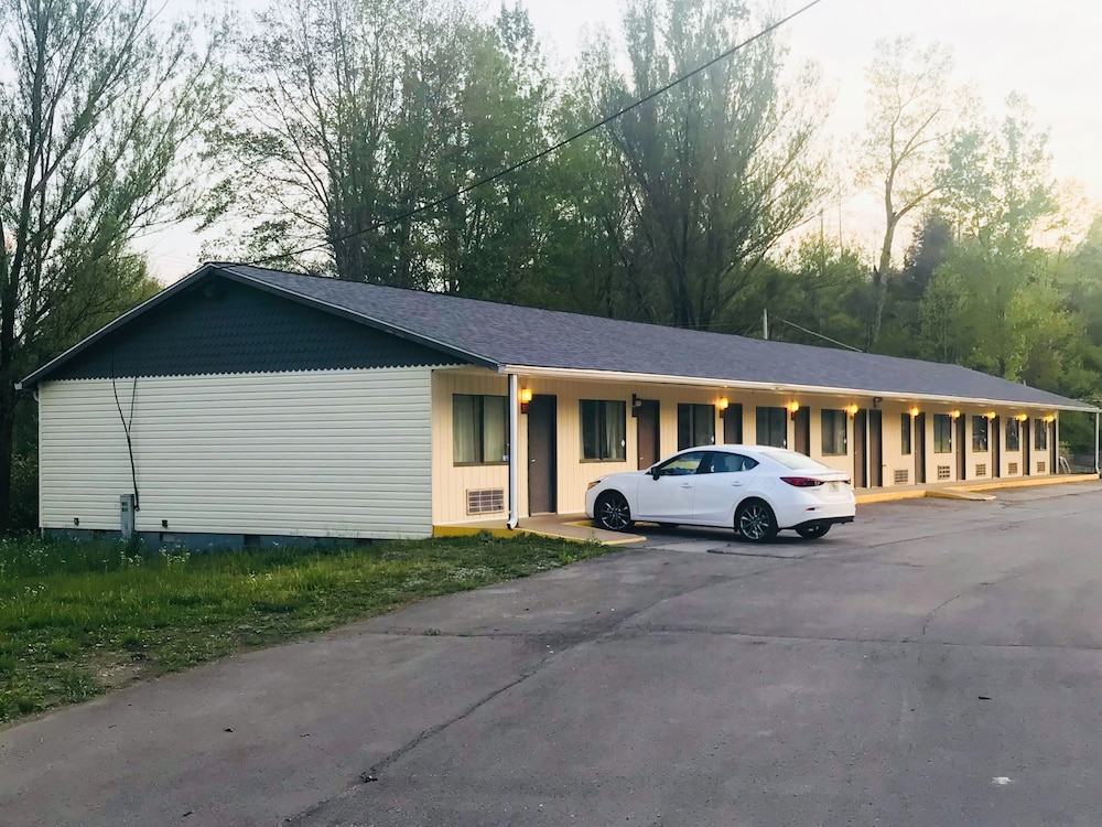 Summers Inn - photo 17