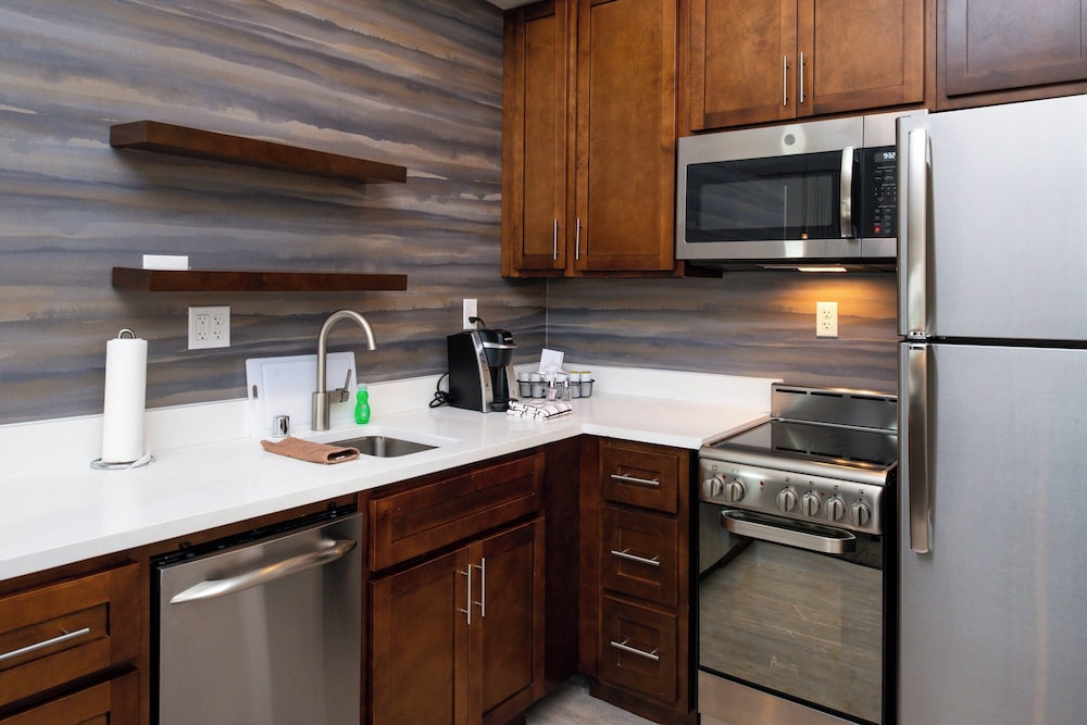 Residence Inn by Marriott Visalia - photo 9