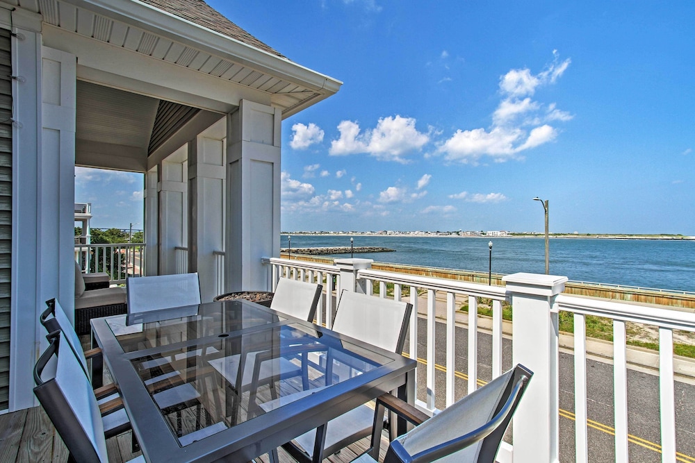 Idyllic Oceanfront Home on Atlantic City Boardwalk - photo 19