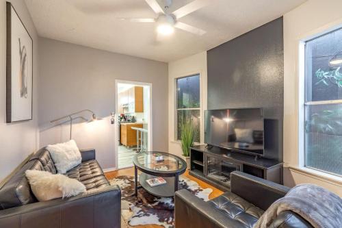 Stay Portland Enchanting Old Portland Home 92 WalkScore — 4-Star Luxury Hotel in Portland, United States