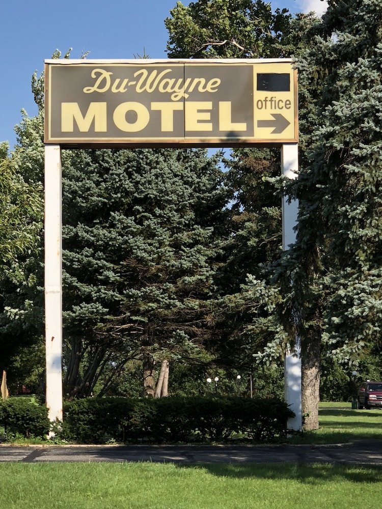 Du Wayne Motel - photo 25