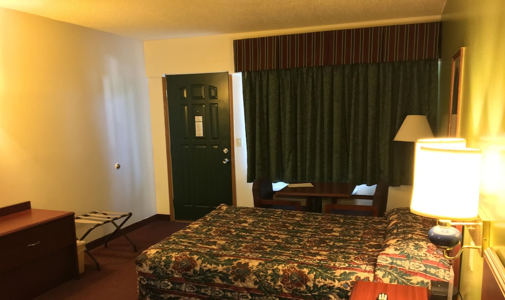 Thunderbird Motor Inn Baraboo - photo 10