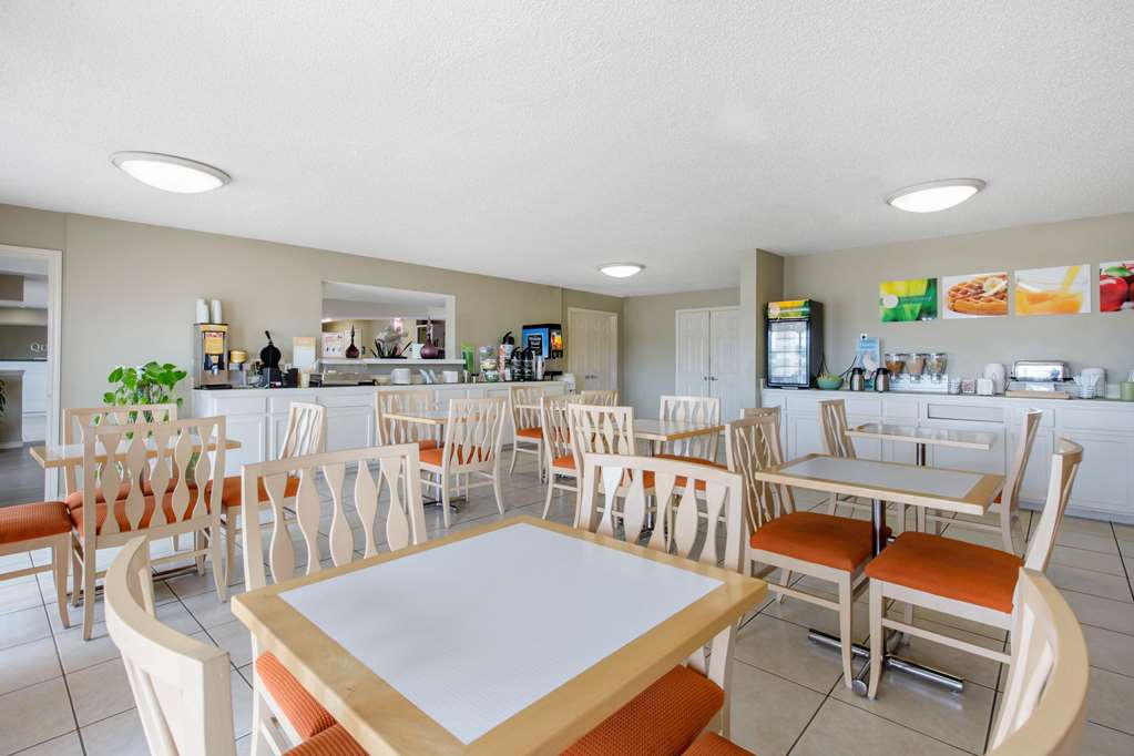 Quality Inn Clute Freeport - photo 26