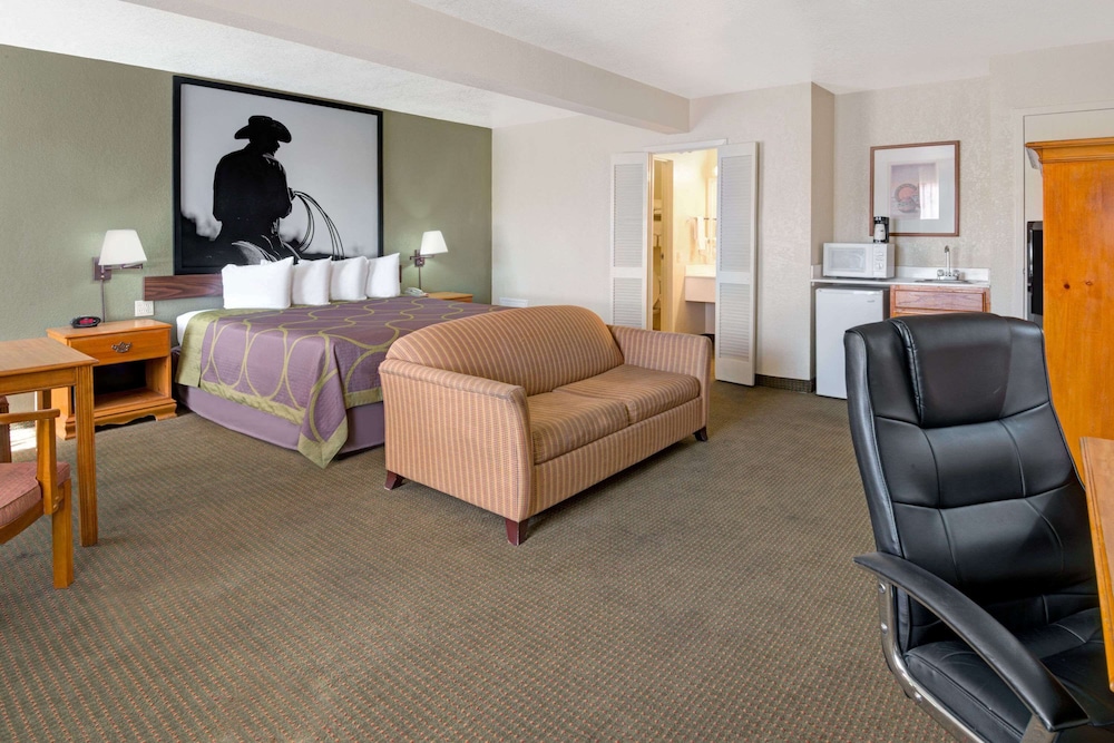 Super 8 by Wyndham El Paso Airport - photo 7