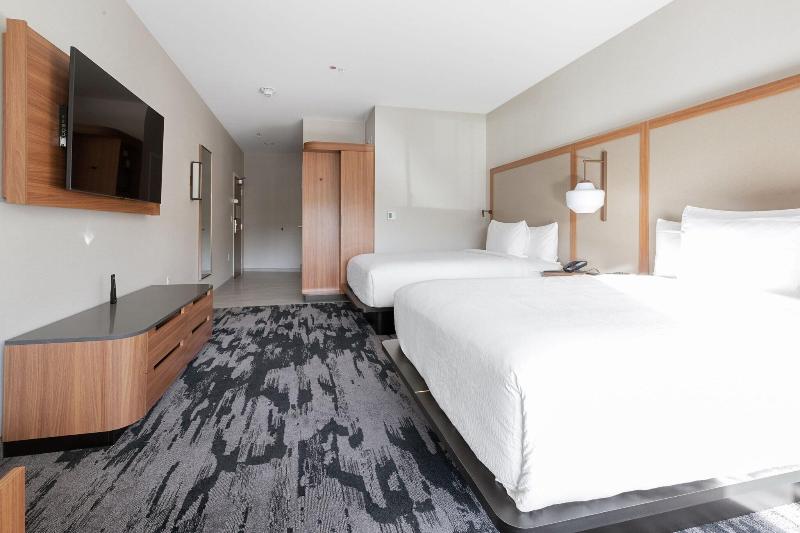 Fairfield Inn & Suites San Francisco Pacifica - photo 8