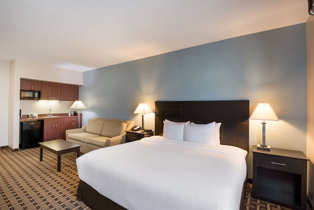 SureStay Plus Hotel by Best Western Coralville Iowa City - photo 10