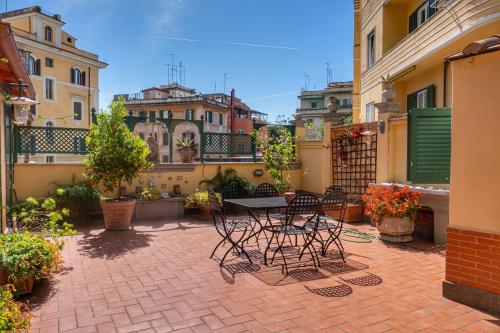 Terrazza San Saba — 4-Star Luxury Hotel in Rome, Italy