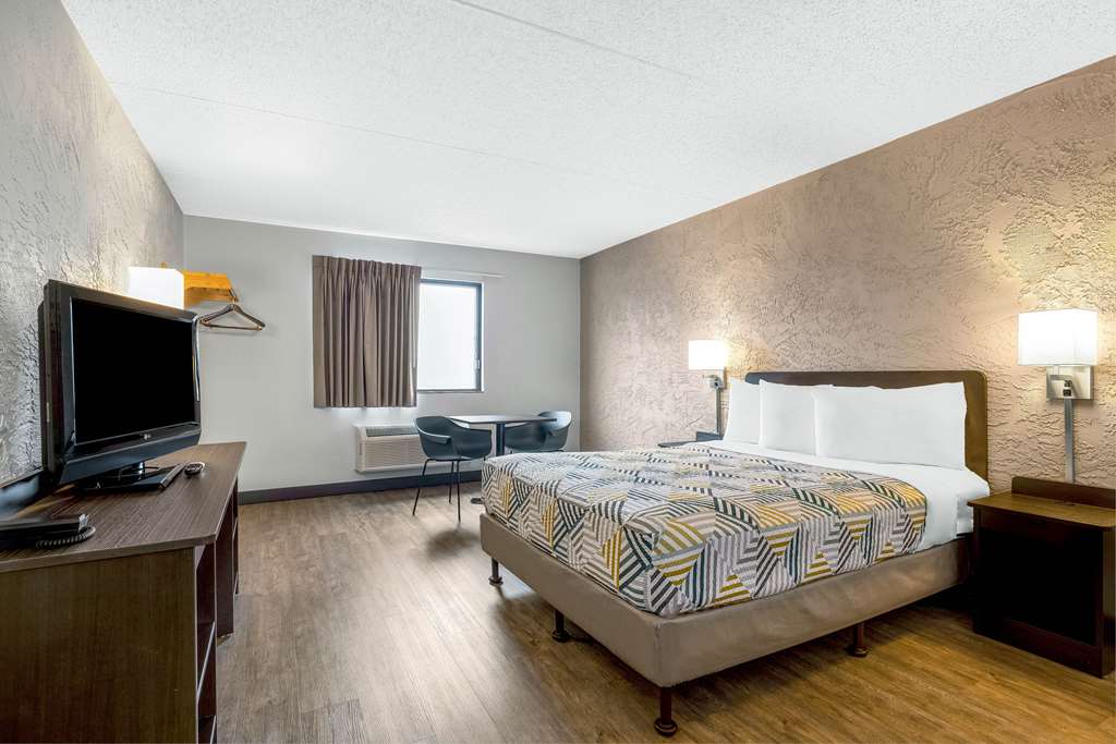 Motel 6 Elk Grove Village IL O'Hare - photo 16