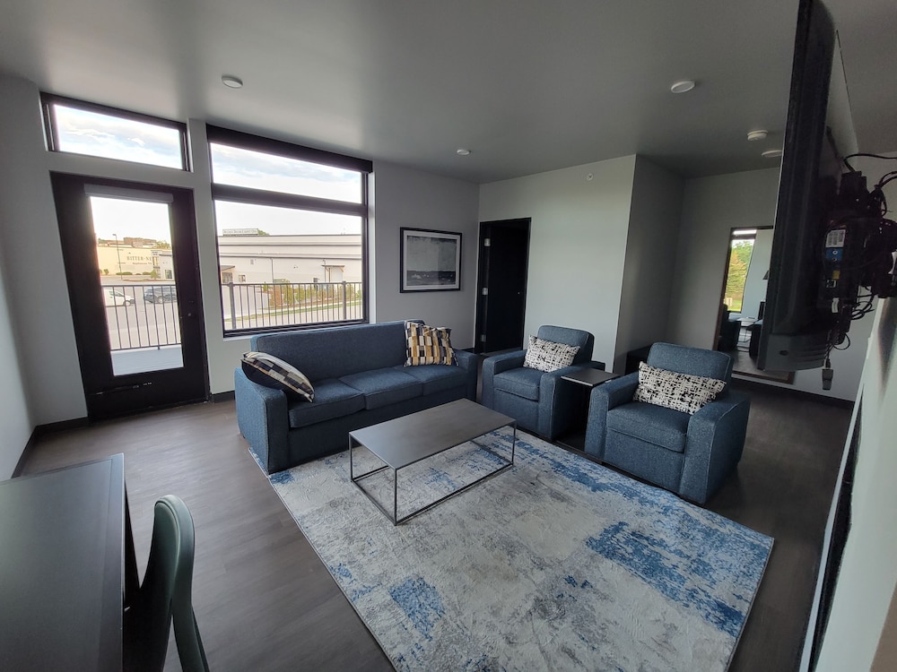 Watershed Hotel - photo 20