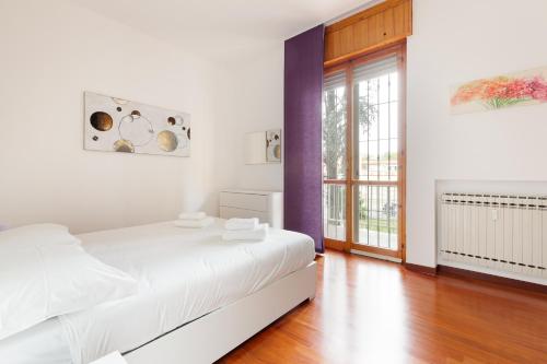 GuestHost APT con terrazzo a Milano Greco Pirelli — 4-Star Luxury Hotel in Milan, Italy