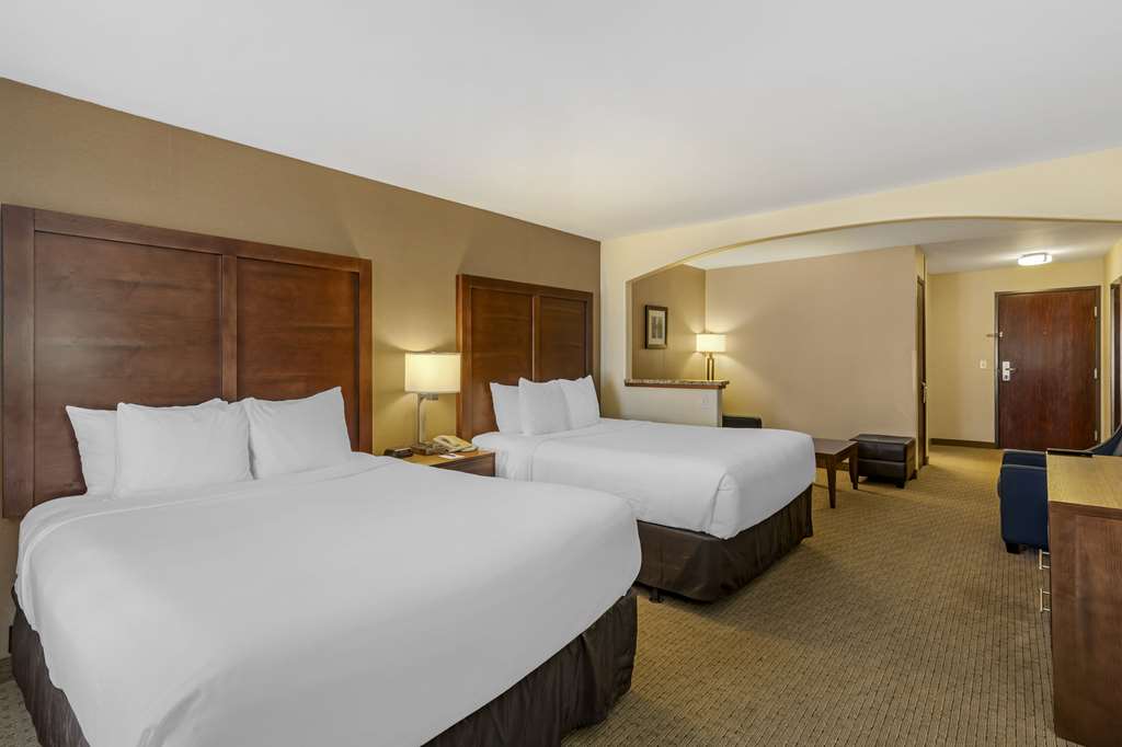 Comfort Inn & Suites Gillette near Campbell Medical Center - photo 31