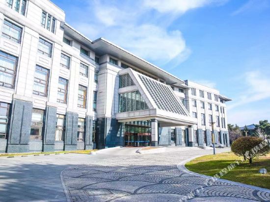 Ruyi Lake Hotel in Tieling, People's Republic of China