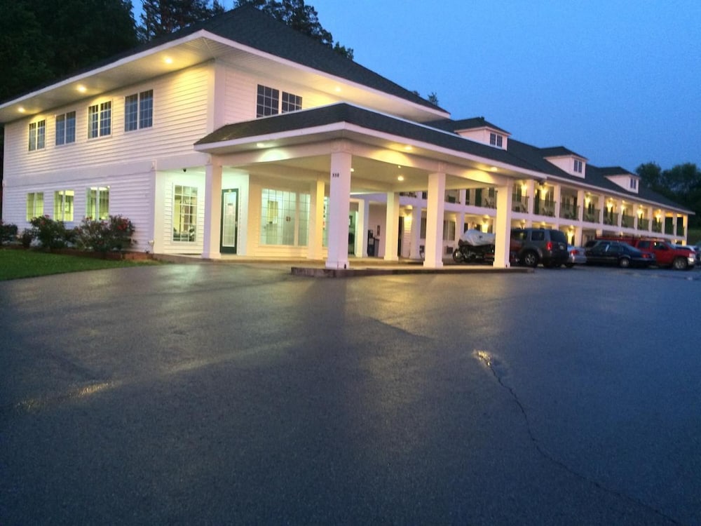 Hurricane Inn - photo 30