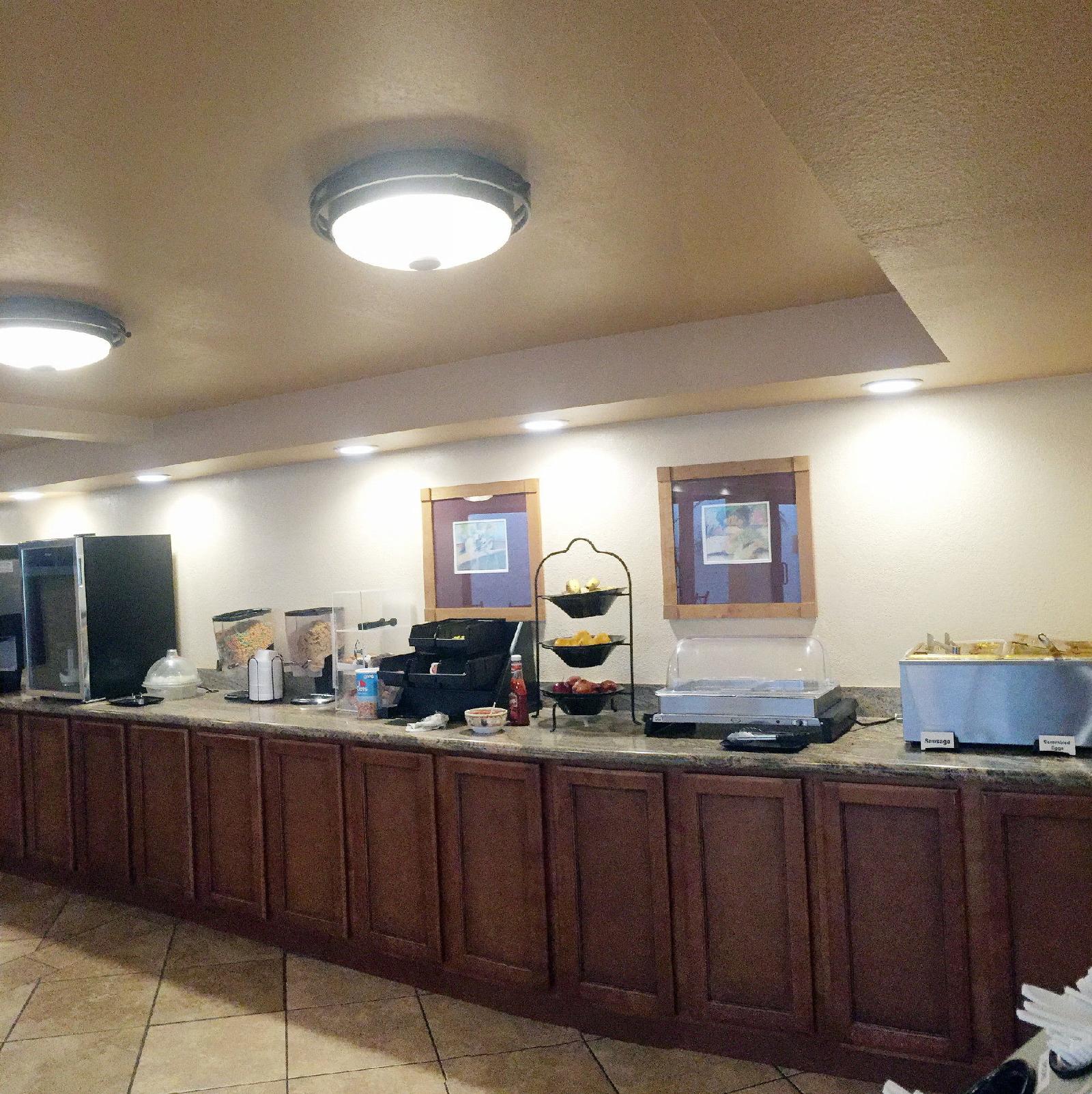 Ramada by Wyndham Mesa Downtown - photo 18