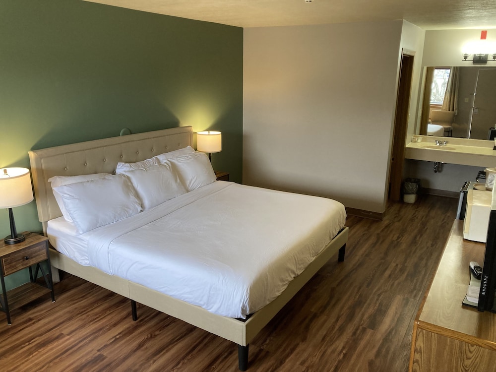 Valley Inn and Suites - photo 27