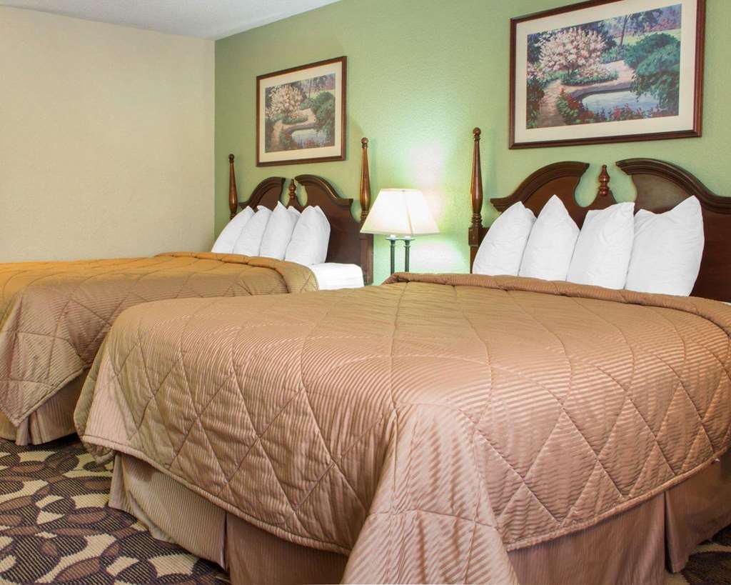 Quality Inn Broken Arrow Tulsa - photo 6