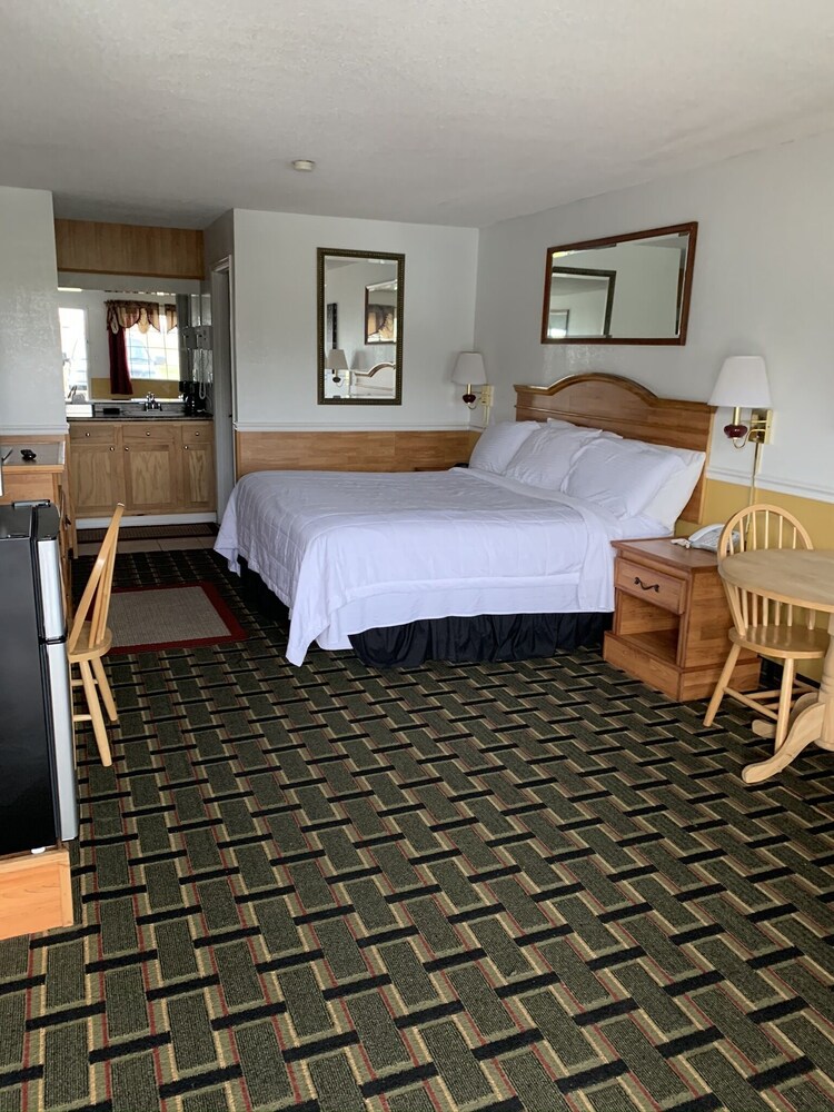 Hallmarc Inn & Suites of West Memphis - photo 4