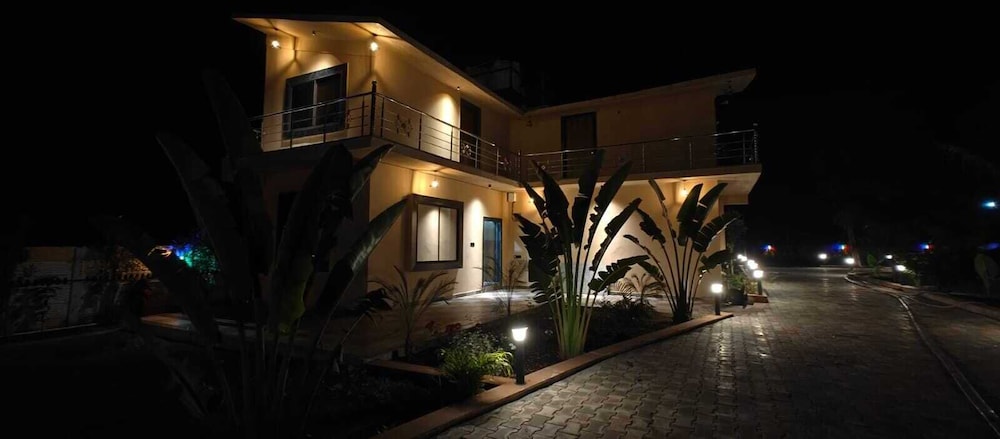 Ratanyas Jungle Resort by Nyotel in Sehore, India