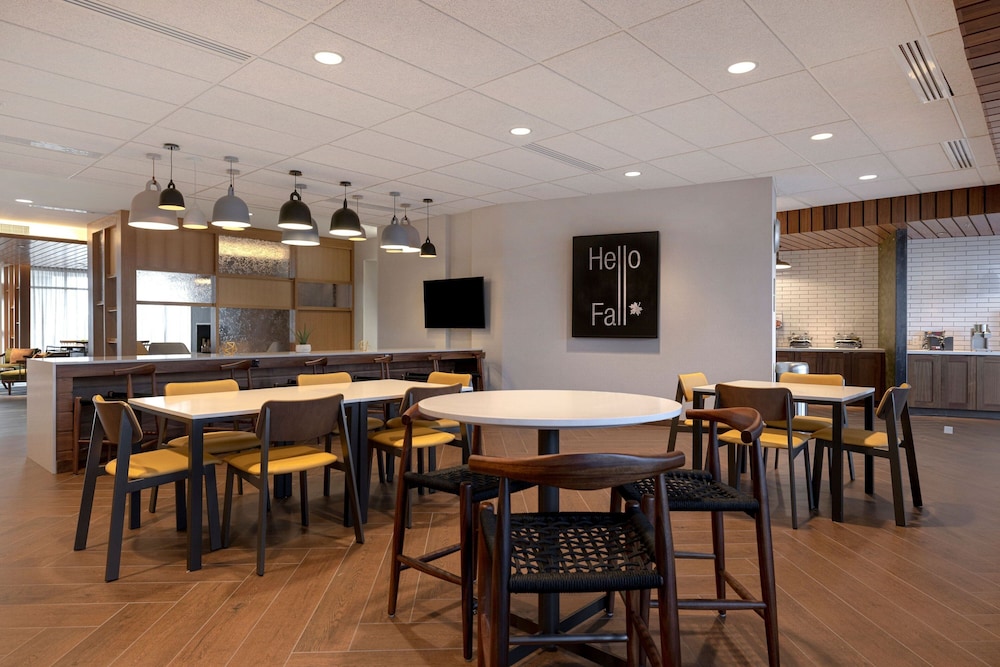 Fairfield Inn & Suites by Marriott Denver Airport at Gateway Park - photo 47