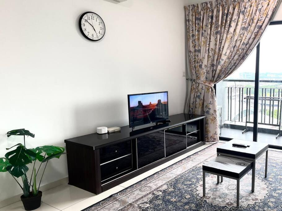 Emira 2BR Residence Shah Alam — 4-Star Luxury Hotel in Shah Alam, Malaysia