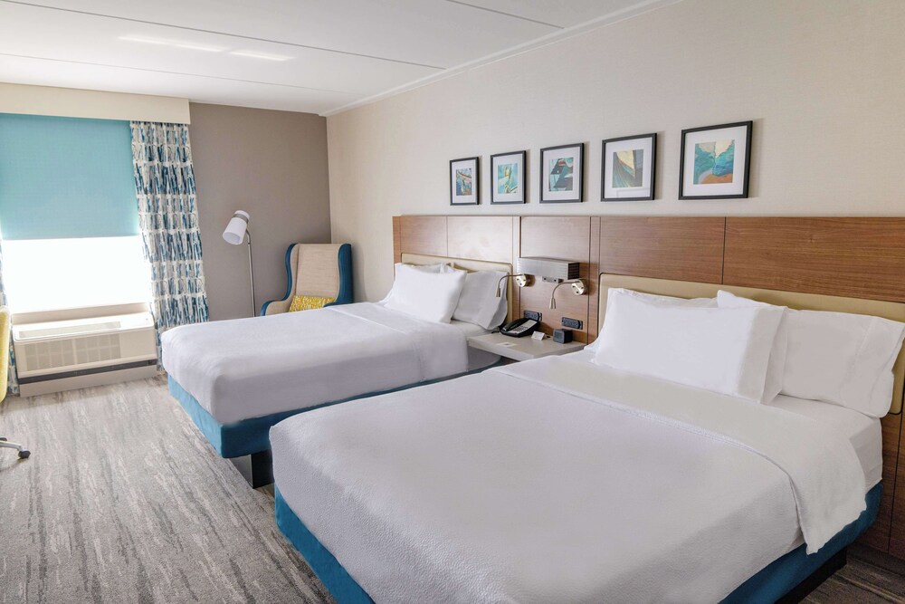 Hilton Garden Inn Lakewood - photo 25