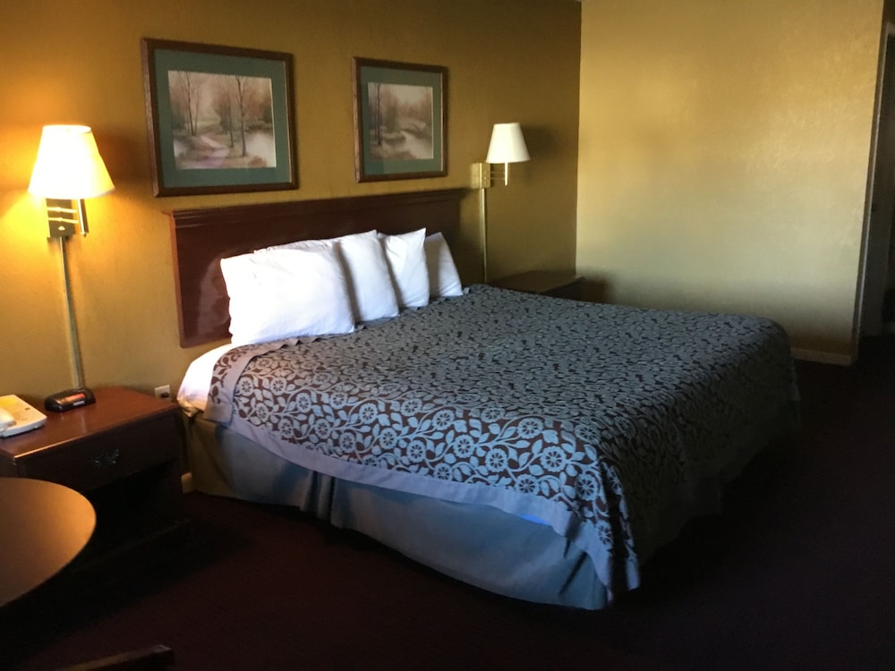 Travel Inn North Little Rock - photo 10