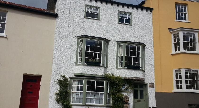 Radcliffe Guest House — 4-Star Luxury Hotel in Ross On Wye, United Kingdom
