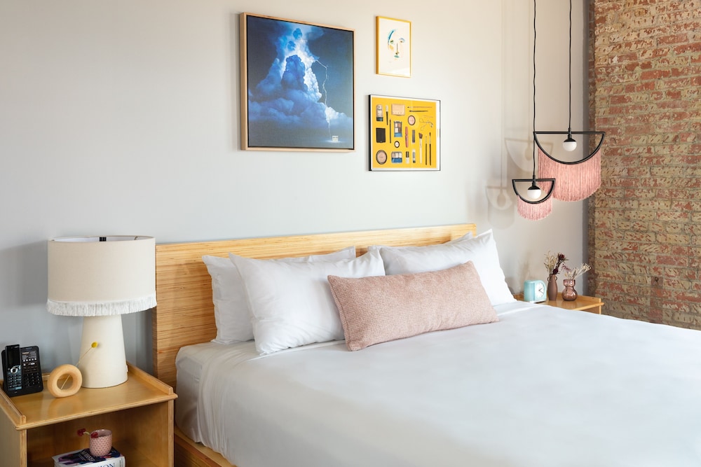 Canvas Hotel Dallas - photo 22