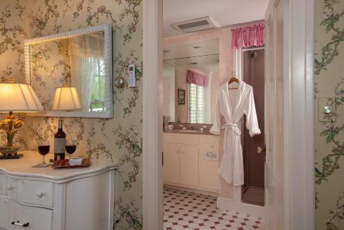 Camden Maine Stay Inn - photo 32