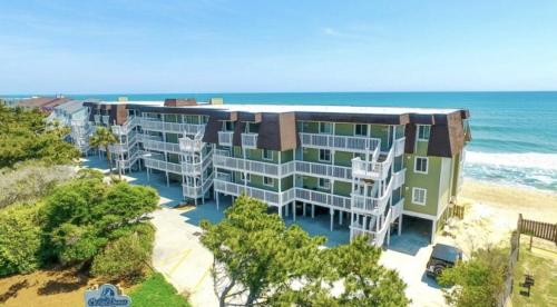Ocean Dunes 2124C Bella Vista by Carolina Beach Realty — 4-Star Luxury Hotel in Kure Beach, United States