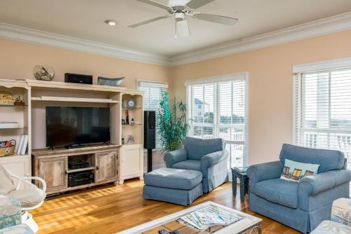 Emerald Breeze by Oak Island Accommodations - photo 41
