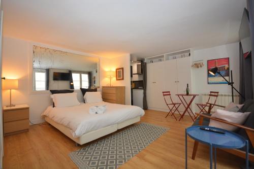 Studio Opera Bourse - carbon neutral hotel in Paris
