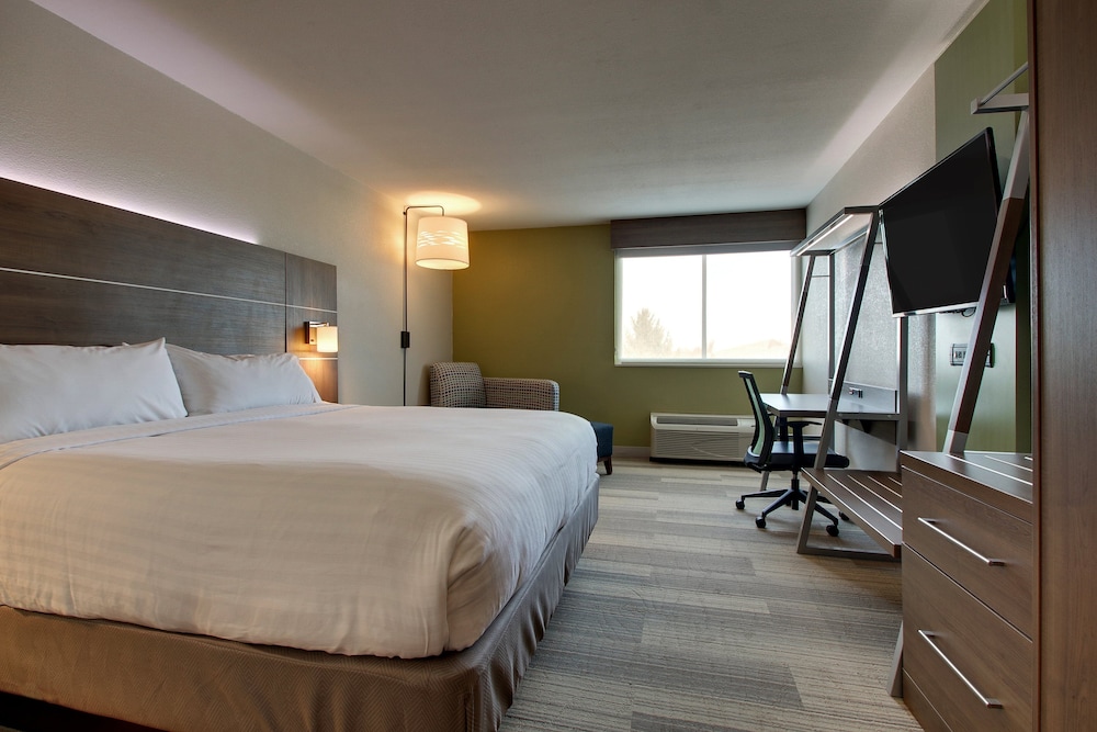 Holiday Inn Express & Suites Wapakoneta by IHG - photo 29