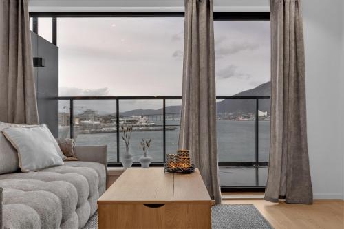 Northstay Nyholmen Panorama Fantastic Views Sleeps 4 — 4-Star Luxury Hotel in Tromso, Norway