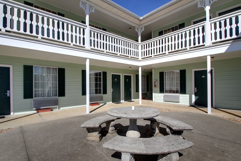 Key West Inn - photo 17