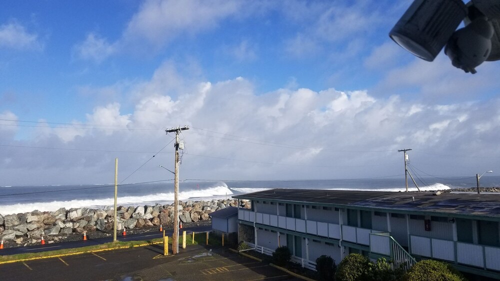 Islander Westport - photo 2