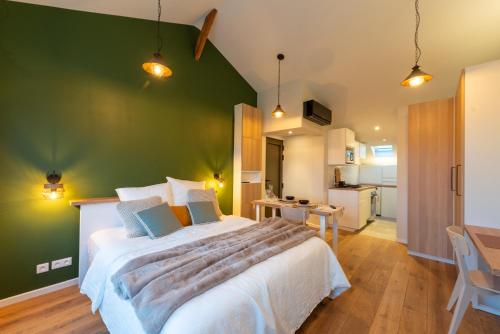 Studio Mansart - carbon neutral hotel in Bagneux
