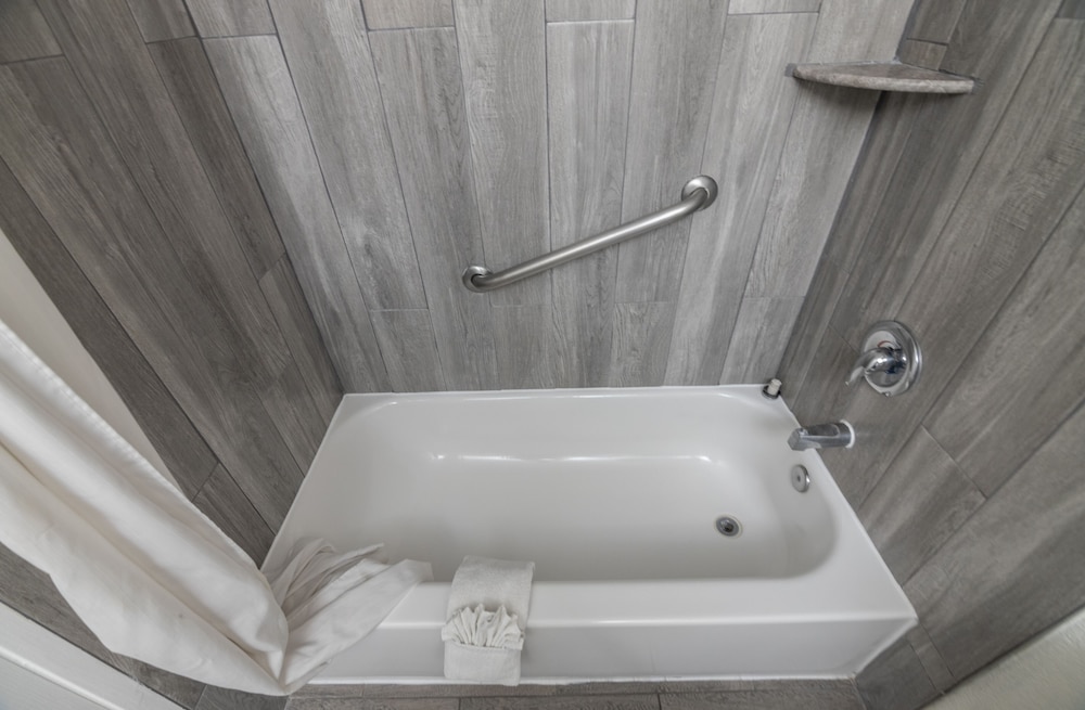 Hospitality Inn San Bernardino Redlands - photo 22