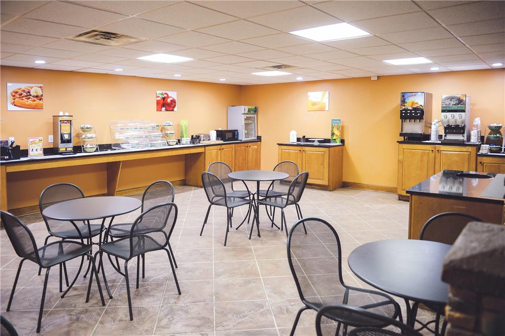 Quality Inn & Suites Ames Conference Center Near ISU Campus - photo 45