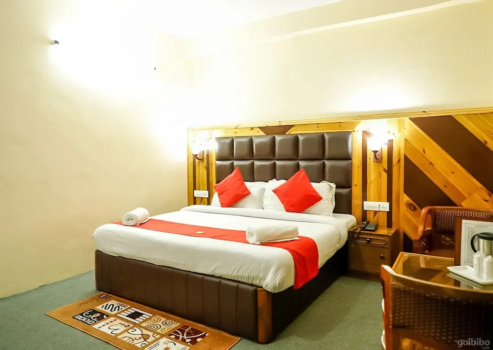 Hotel Neha Palace in Manali, India