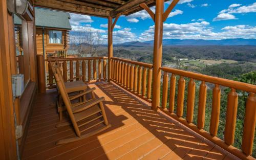 Legacy Views and A Theater — 4-Star Luxury Hotel in Sevierville, United States