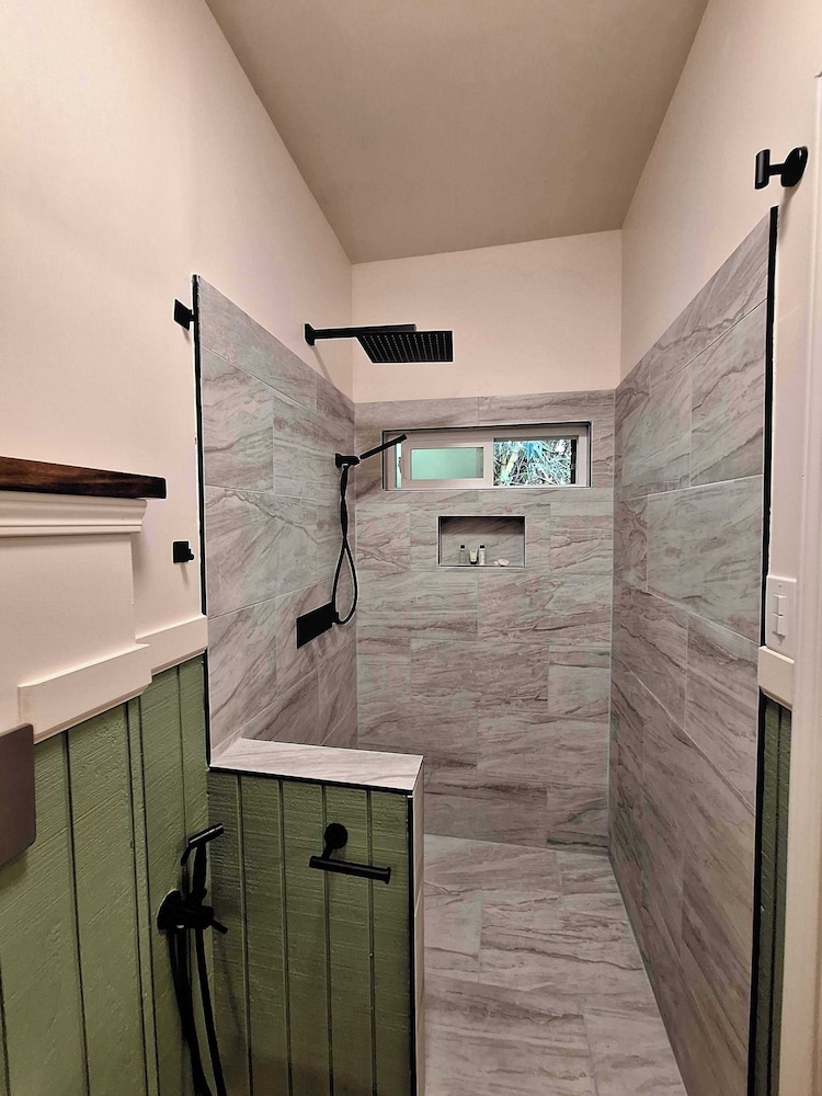 Wild Ginger Hotel - photo 27