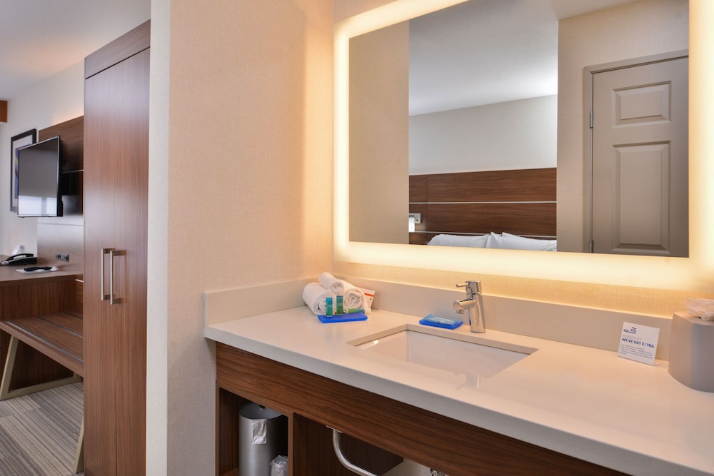 Holiday Inn Express Westley North Patterson Area - photo 9