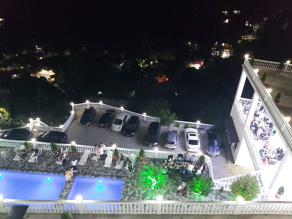Hotel Zura