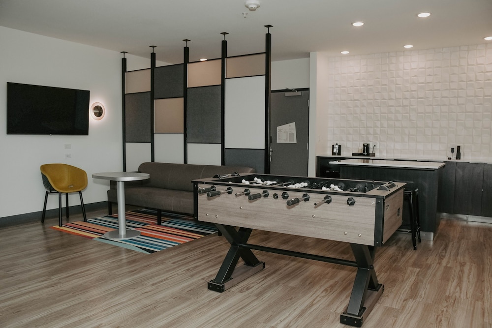 Aloft Omaha West - photo 10